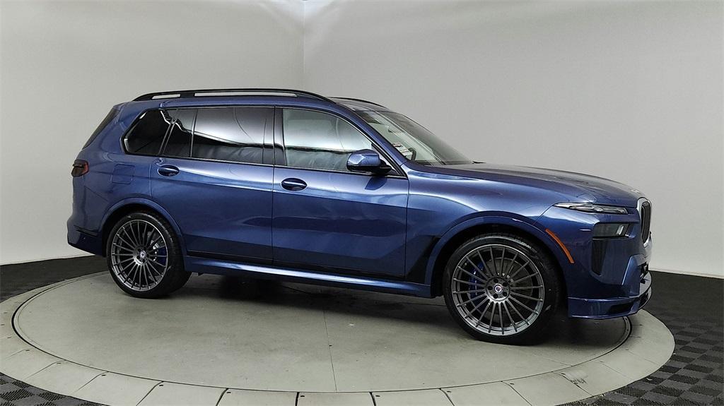 new 2025 BMW X7 car, priced at $159,695