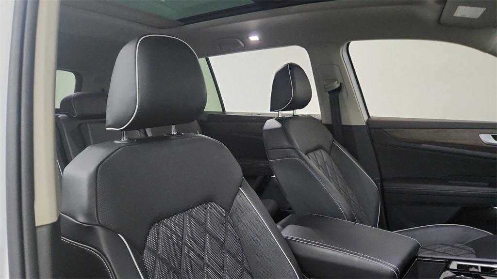 used 2024 Volkswagen Atlas car, priced at $43,290