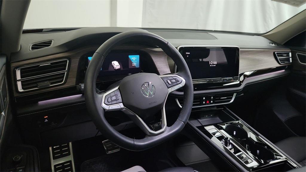 used 2024 Volkswagen Atlas car, priced at $43,290