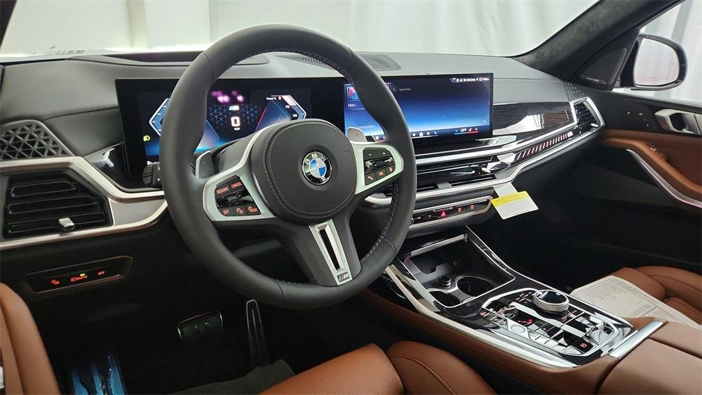 new 2025 BMW X7 car, priced at $120,570