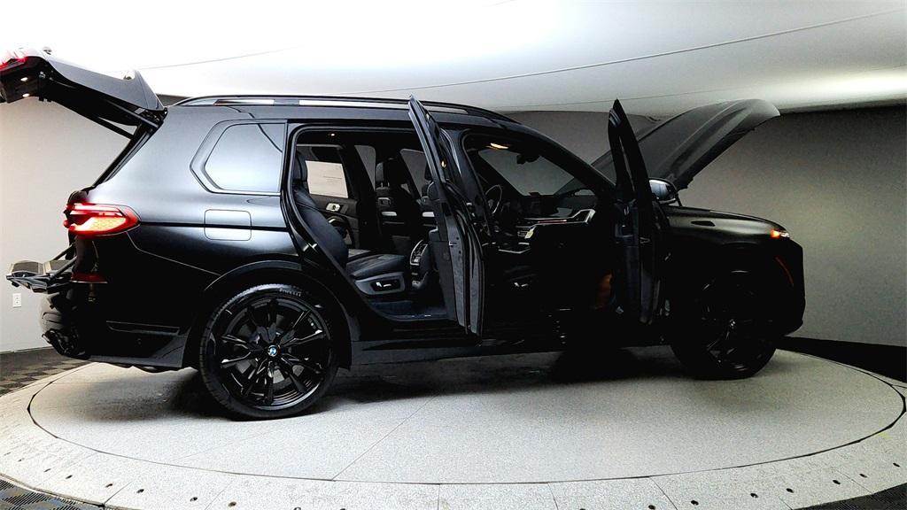 new 2026 BMW X7 car, priced at $123,125