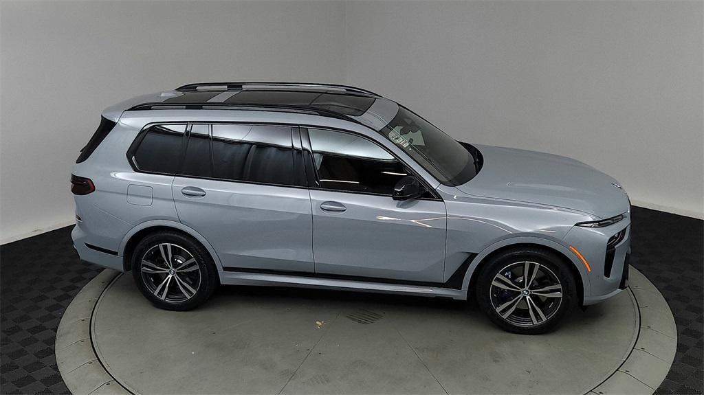 new 2025 BMW X7 car, priced at $115,775