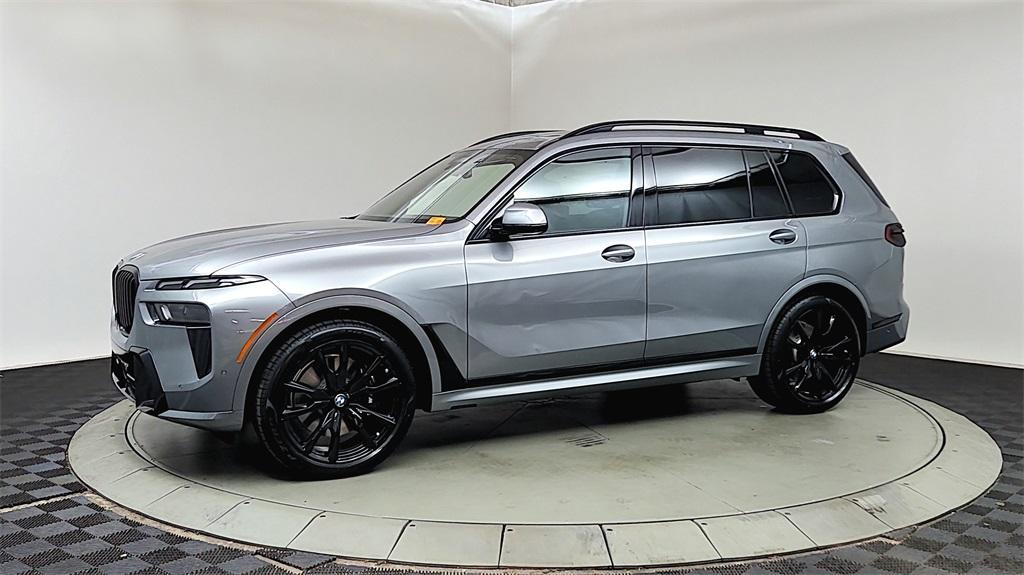 new 2026 BMW X7 car, priced at $100,425