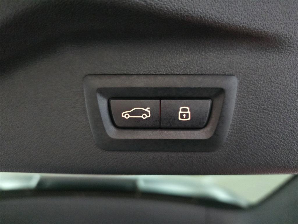 used 2025 BMW X7 car, priced at $82,790