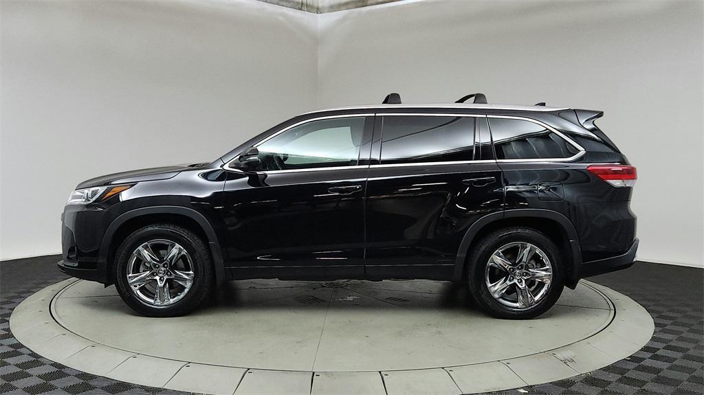 used 2019 Toyota Highlander car, priced at $34,900