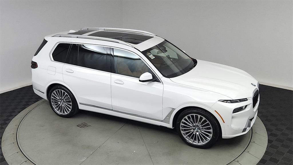 new 2025 BMW X7 car, priced at $95,900