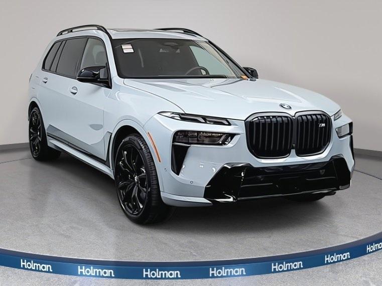 new 2026 BMW X7 car, priced at $123,665