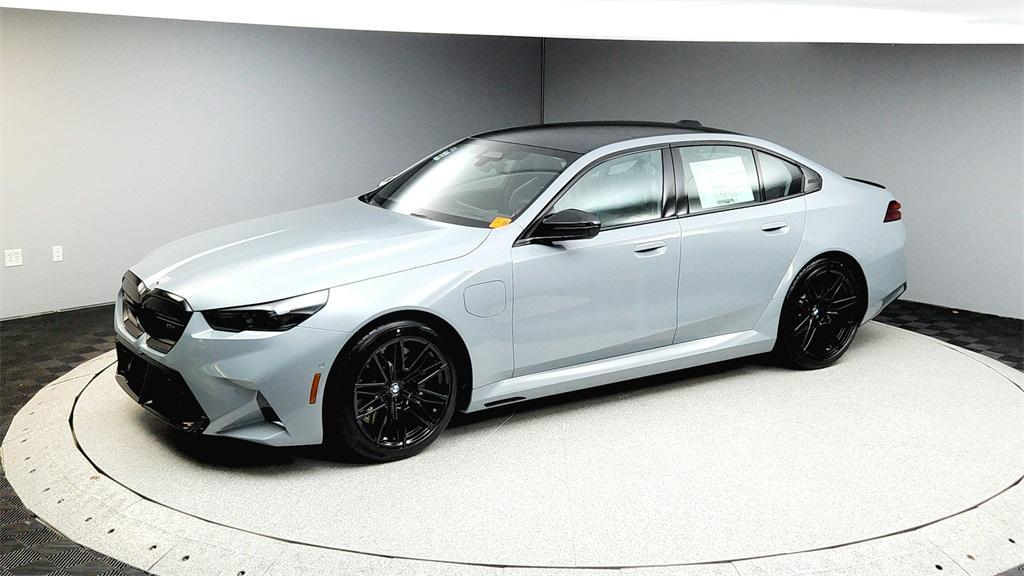 new 2025 BMW M5 car, priced at $128,025