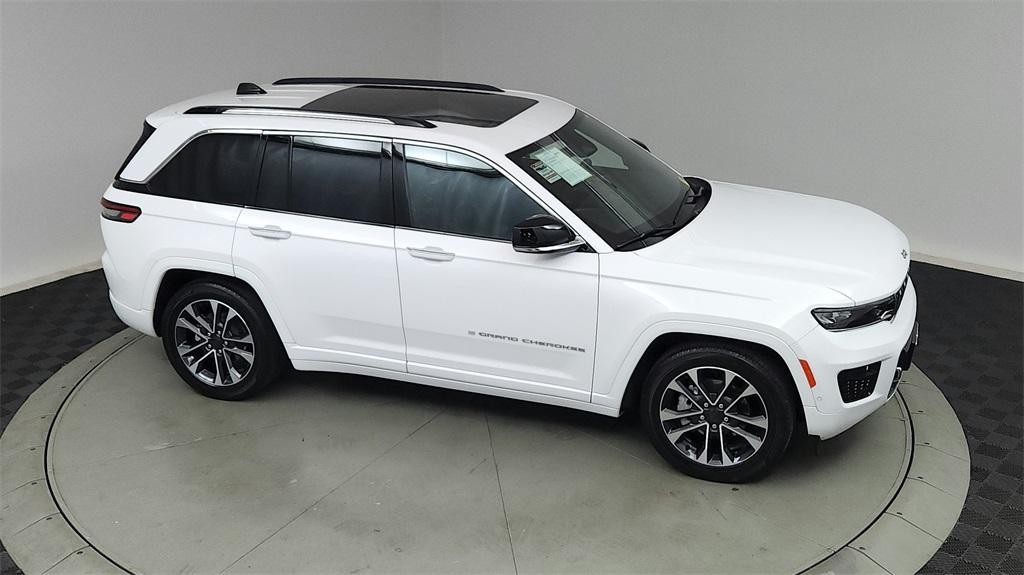 used 2023 Jeep Grand Cherokee car, priced at $39,999