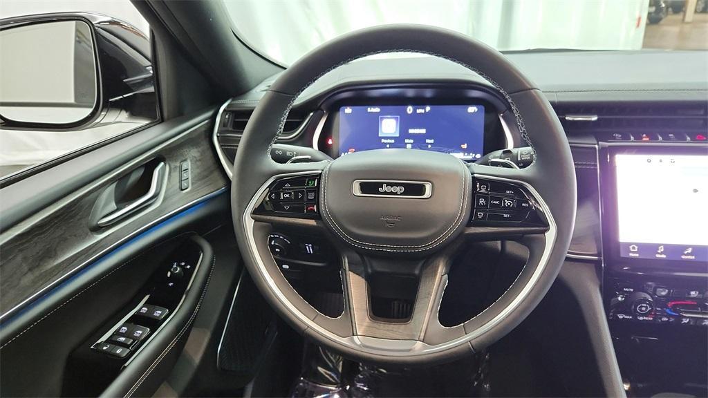 used 2023 Jeep Grand Cherokee car, priced at $39,999