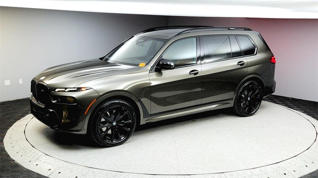 new 2025 BMW X7 car, priced at $121,520