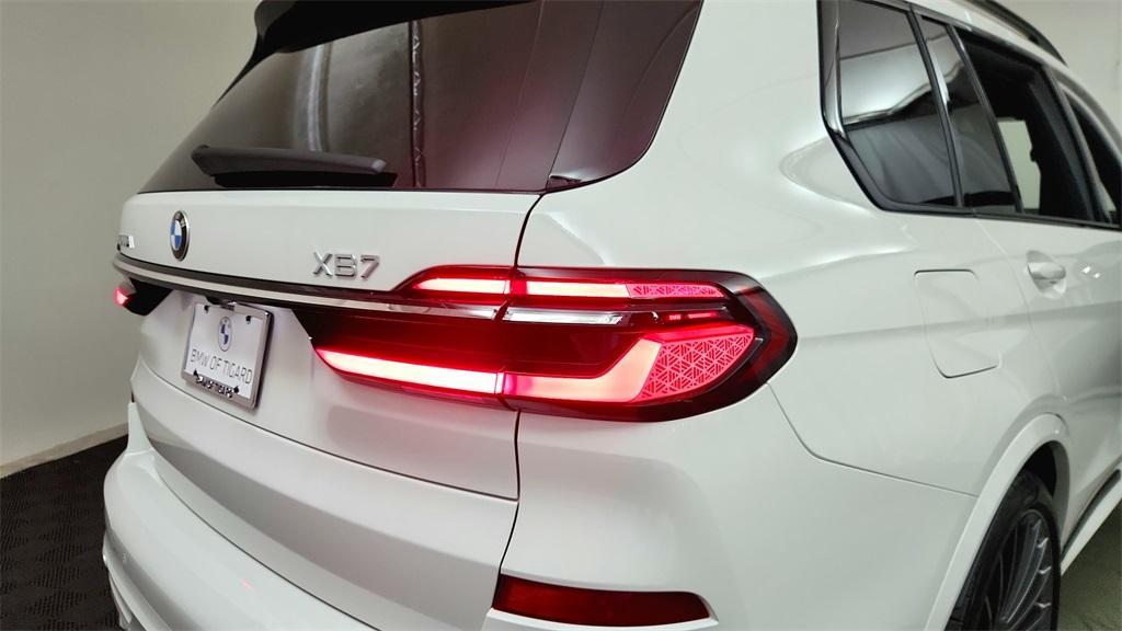 new 2026 BMW ALPINA XB7 car, priced at $163,475