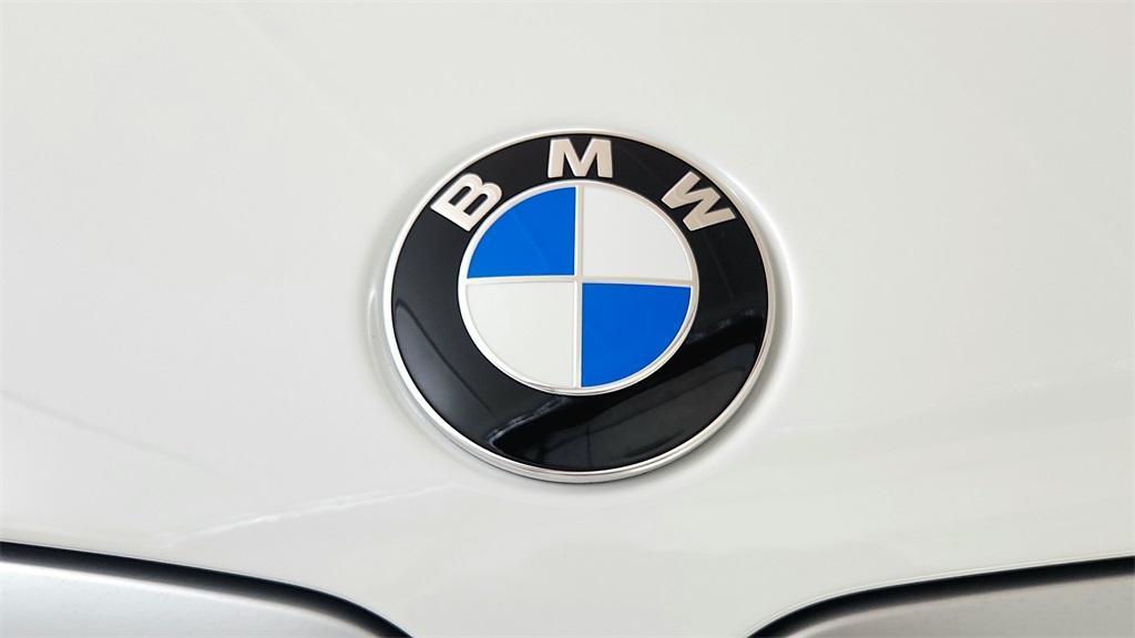 new 2026 BMW ALPINA XB7 car, priced at $163,475
