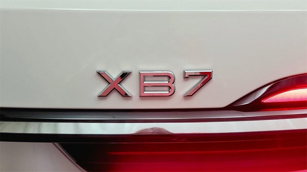new 2026 BMW ALPINA XB7 car, priced at $163,475