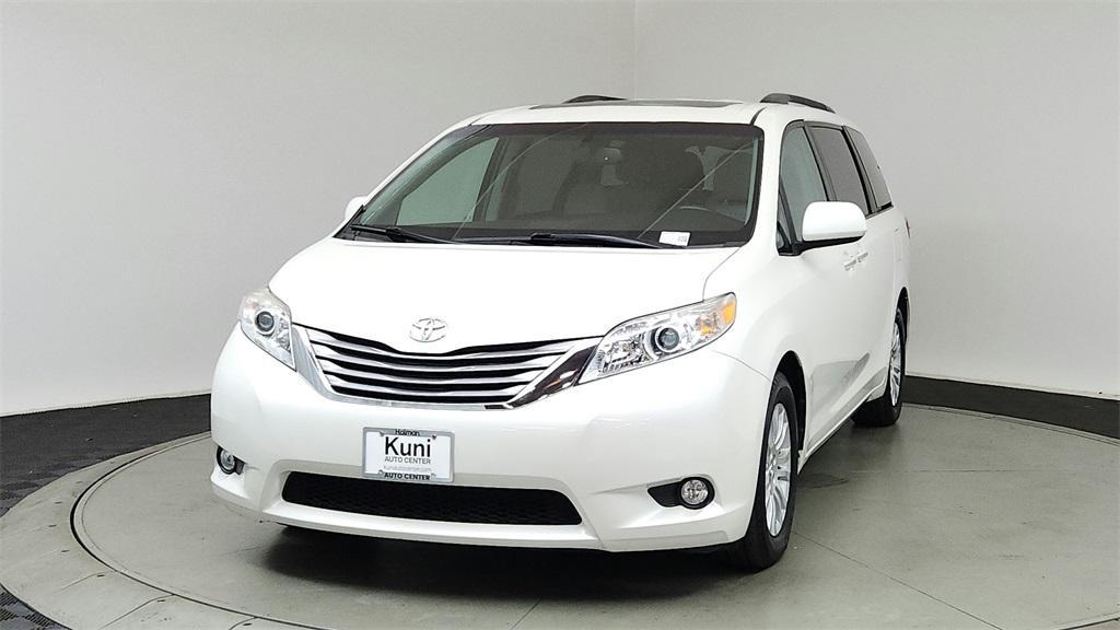 used 2017 Toyota Sienna car, priced at $26,740