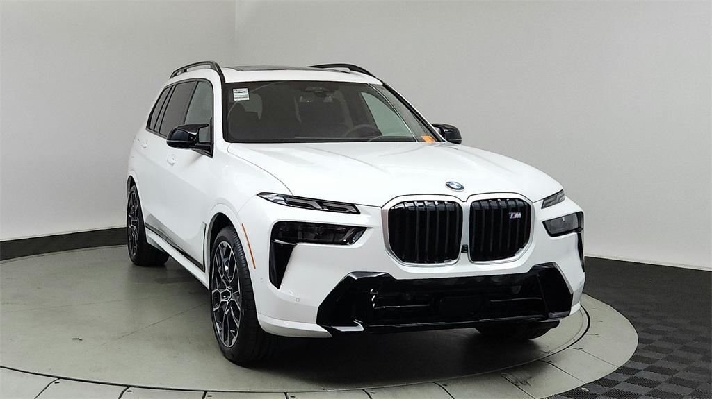 new 2025 BMW X7 car, priced at $120,270