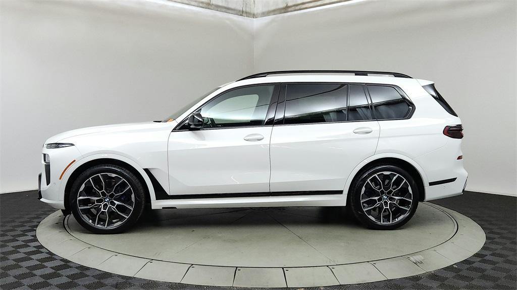 new 2025 BMW X7 car, priced at $120,270