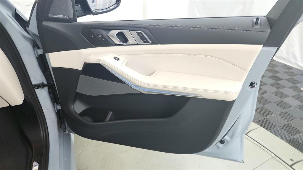 new 2026 BMW X5 PHEV car, priced at $88,225