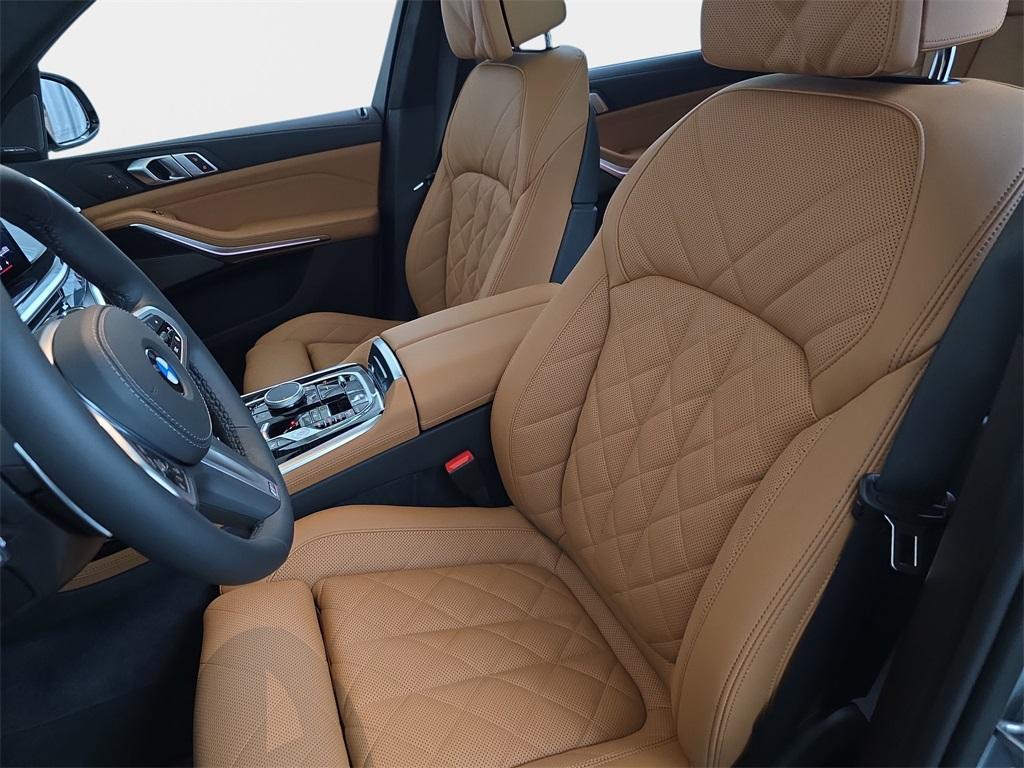 new 2026 BMW X7 car, priced at $99,175
