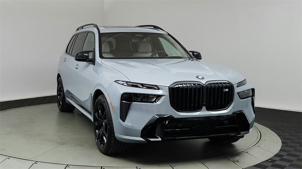 new 2025 BMW X7 car, priced at $120,575