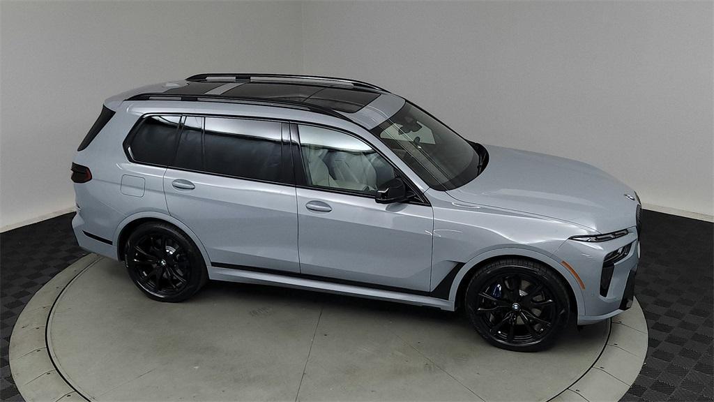 new 2025 BMW X7 car, priced at $120,575