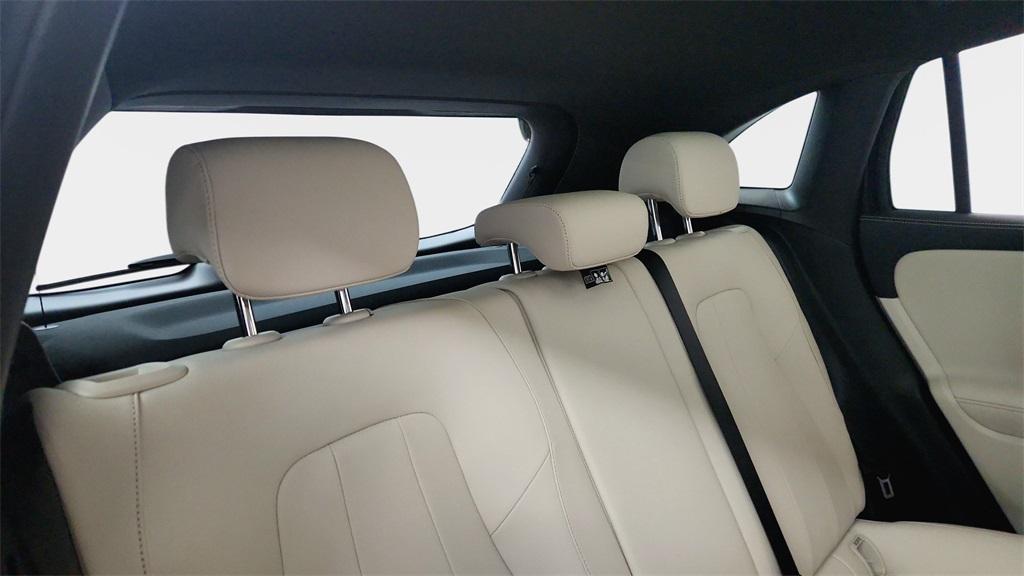 used 2025 Mercedes-Benz GLA 250 car, priced at $37,990