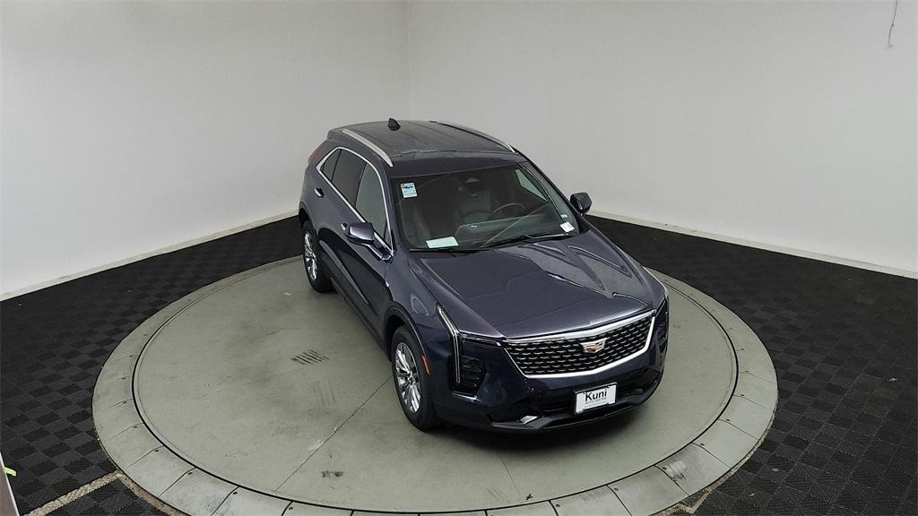 used 2024 Cadillac XT4 car, priced at $36,640