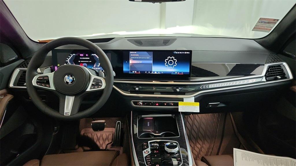 new 2025 BMW X7 car, priced at $98,185