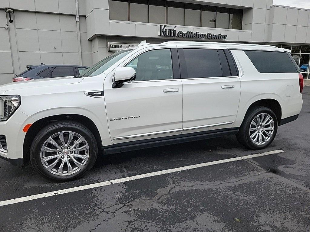 used 2022 GMC Yukon XL car, priced at $57,910
