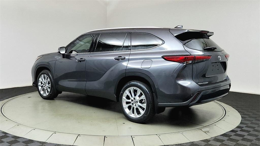used 2023 Toyota Highlander car, priced at $42,455