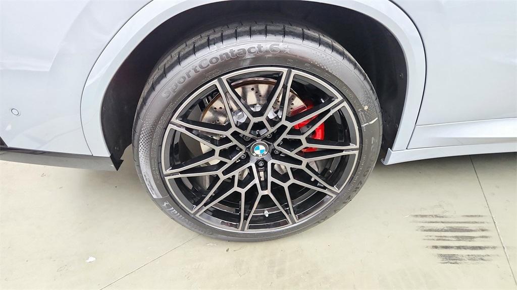 new 2025 BMW X4 M car, priced at $94,415