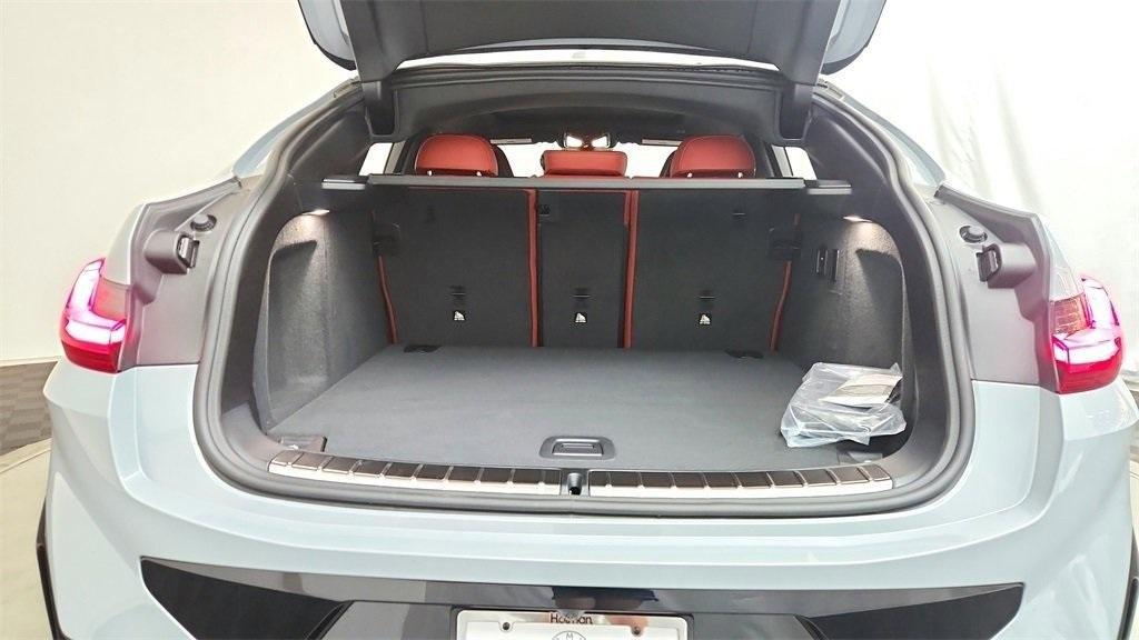 new 2025 BMW X4 M car, priced at $94,415