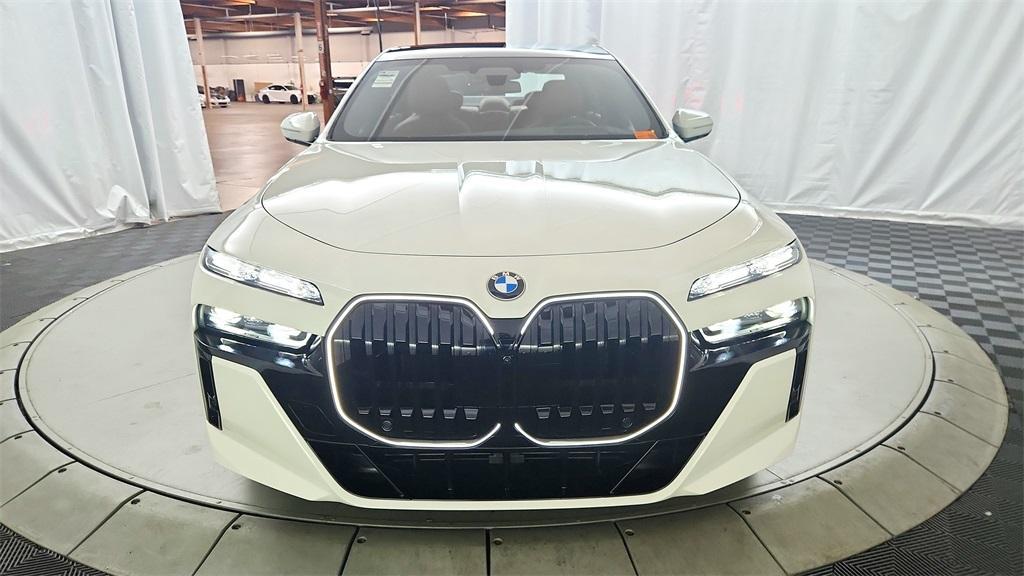 new 2025 BMW 760 car, priced at $138,375