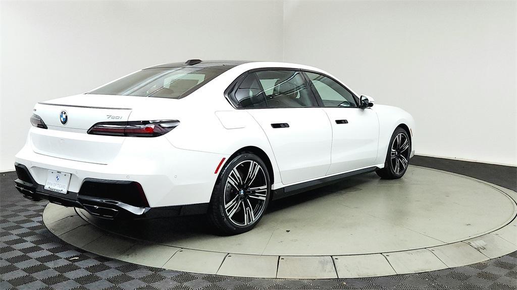 new 2025 BMW 760 car, priced at $138,375