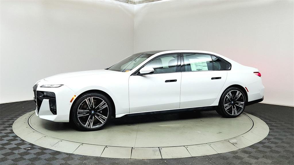 new 2025 BMW 760 car, priced at $138,375