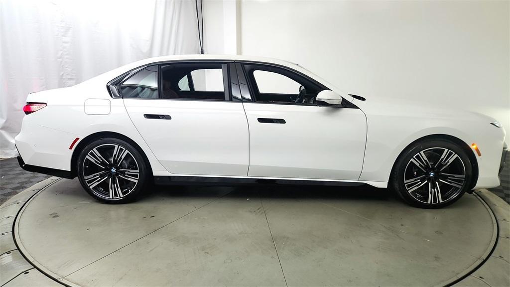 new 2025 BMW 760 car, priced at $138,375