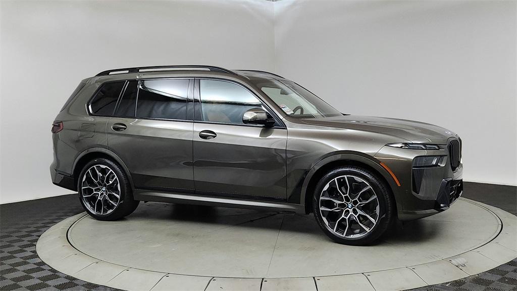 new 2025 BMW X7 car, priced at $98,810