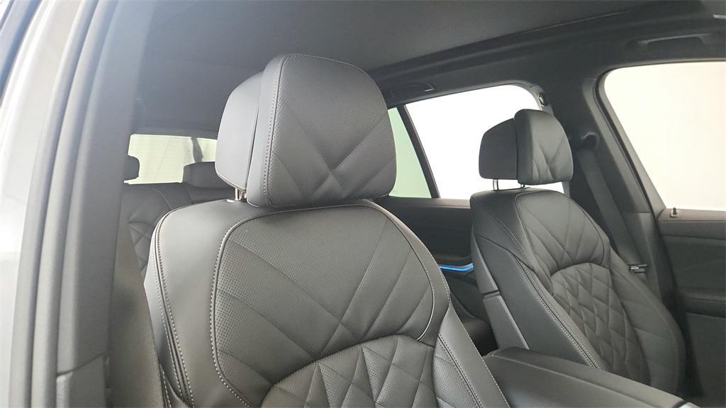 new 2026 BMW X5 PHEV car, priced at $86,990