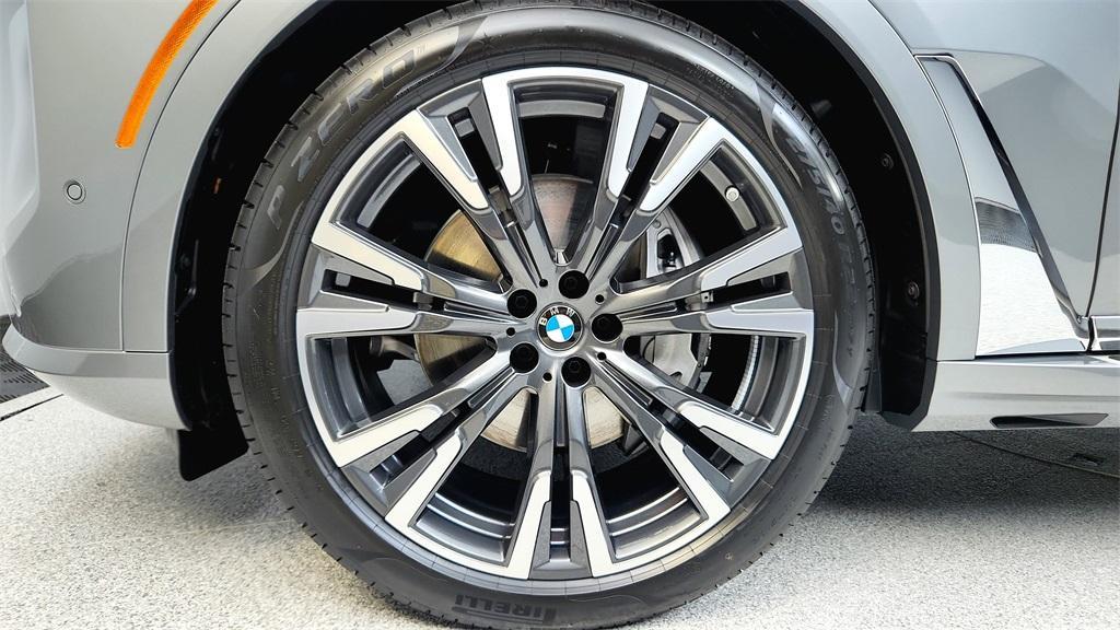 new 2025 BMW X7 car, priced at $96,900