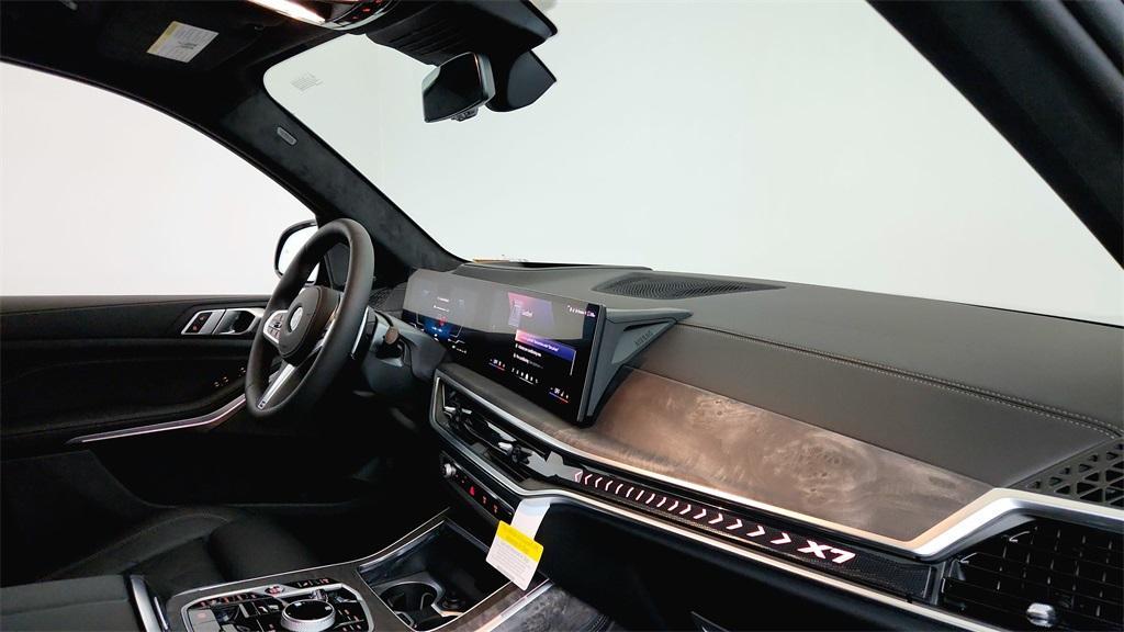 new 2026 BMW X7 car, priced at $102,175