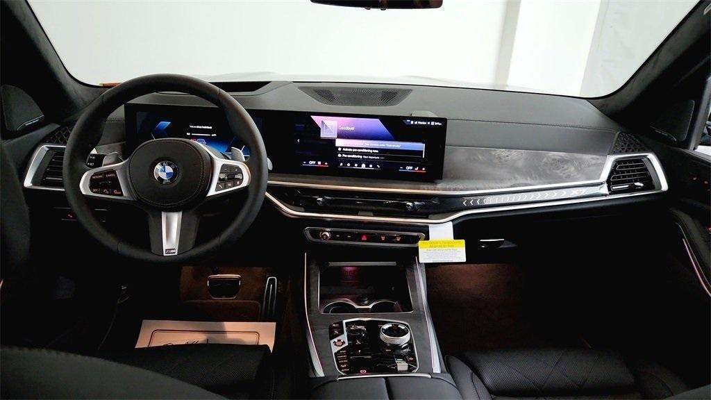 new 2026 BMW X7 car, priced at $102,175