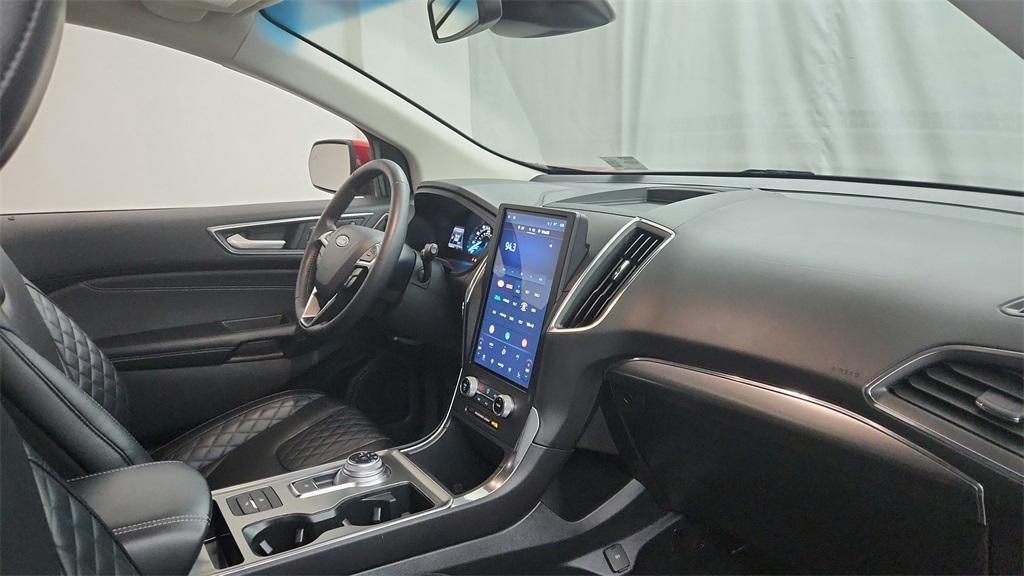 used 2024 Ford Edge car, priced at $30,991