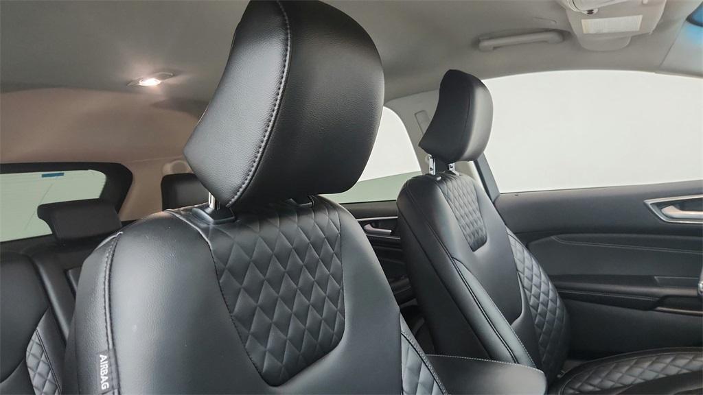used 2024 Ford Edge car, priced at $30,991
