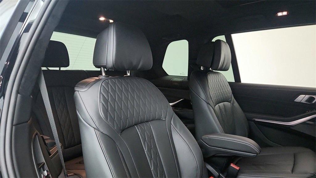 new 2026 BMW X7 car, priced at $123,540