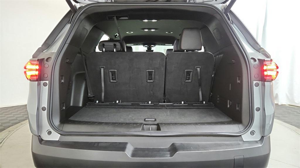 used 2023 Chevrolet Traverse car, priced at $40,856