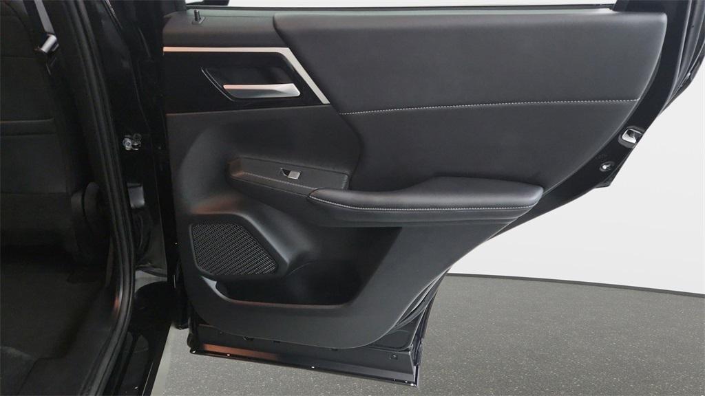 used 2024 Mitsubishi Outlander car, priced at $24,220