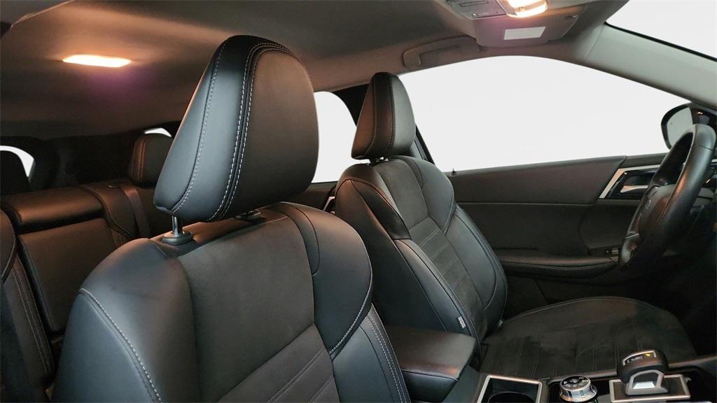 used 2024 Mitsubishi Outlander car, priced at $24,220