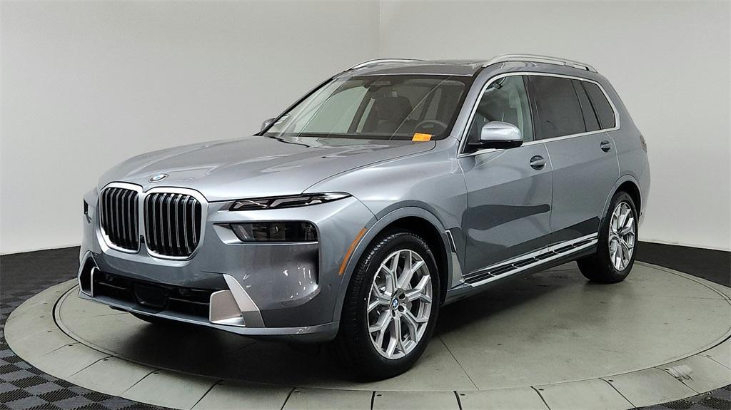 new 2025 BMW X7 car, priced at $91,625