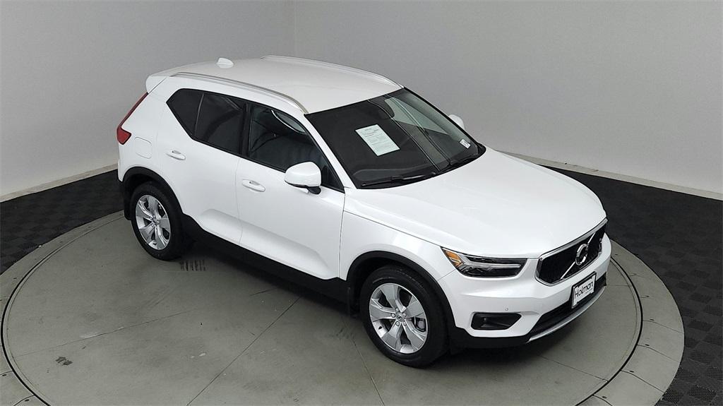 used 2022 Volvo XC40 car, priced at $22,499