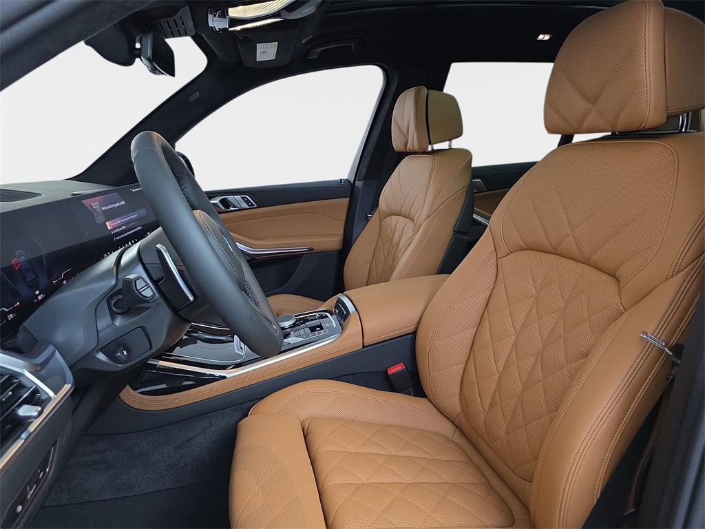 new 2026 BMW X7 car, priced at $98,775